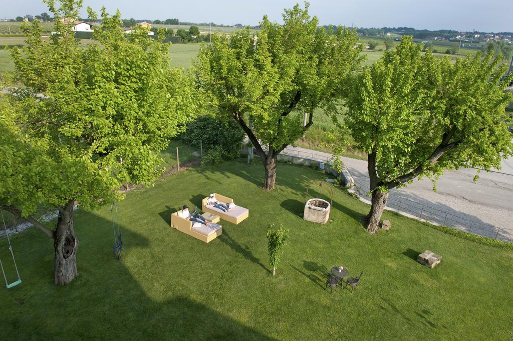 Massoni Bed And Breakfast Пескьера-дель-Гарда Экстерьер фото